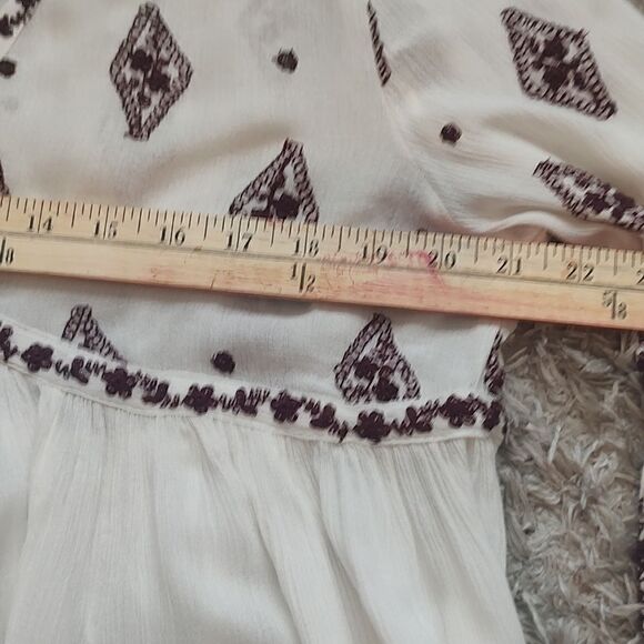 Free People Ivory Embroidered Bell Sleeve Tunic Top Boho Size S - Picture 9 of 13